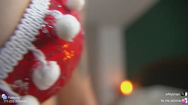 Snapshot of AlyonaX chatting on 11/22/25, 08:08 AlyonaX online show from 11/22/25, 08:08