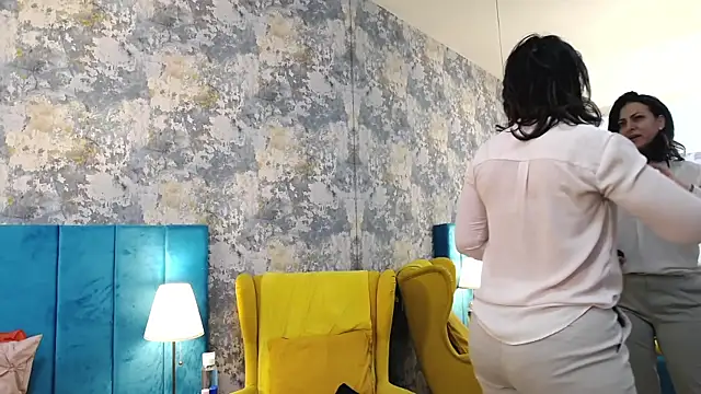 LisaCroft online show from 09/28/25, 07:25