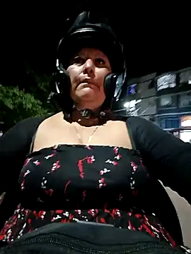 Brenda Berck  online show from 11/09/25, 01:48