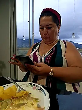 Brenda Berck  online show from 11/16/25, 10:26