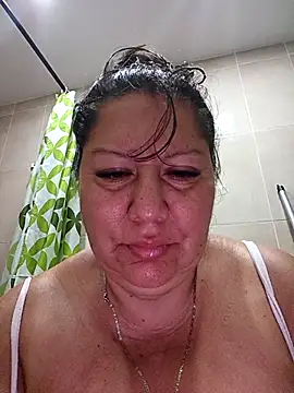 Brenda Berck  online show from 11/18/25, 11:47