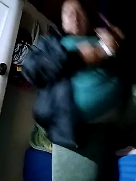 Brenda Berck  online show from 04/19/26, 03:28