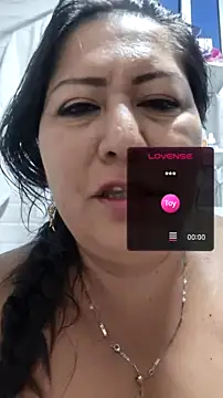 Snapshot of Brenda_Berck_ chatting on 07/04/26, 11:49 Brenda Berck online show from 07/04/26, 11:49