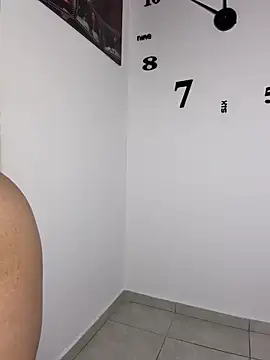 Snapshot of miapichxs chatting on 03/11/26, 03:34 miapichxs online show from 03/11/26, 03:34