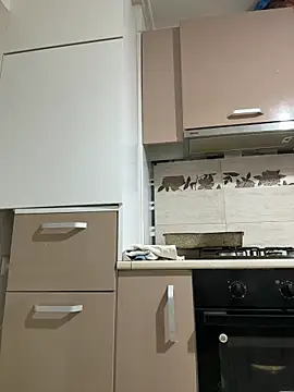 Snapshot of Almmaxxxx chatting on 10/26/25, 04:40 Almmaxxxx online show from 10/26/25, 04:40