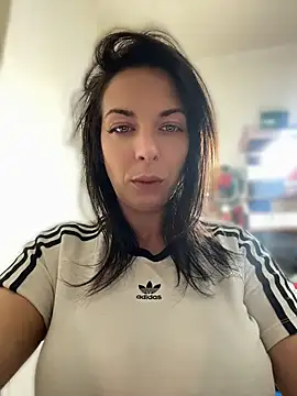 Almmaxxxx online show from 04/25/26, 03:53