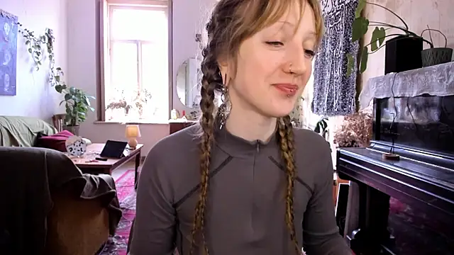 Snapshot of Miranda2_0 chatting on 02/24/25, 09:53 Miranda2 0 online show from 02/24/25, 09:53