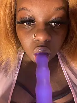 Snapshot of Cyebony chatting on 12/06/24, 09:43 Cyebony online show from 12/06/24, 09:43