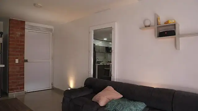  Vahos  online show from 10/10/25, 05:23