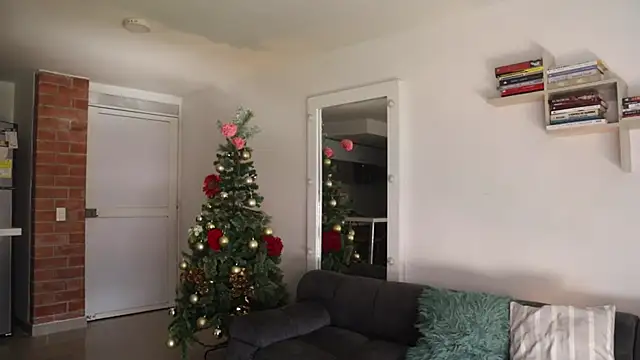  Vahos  online show from 12/03/25, 05:11