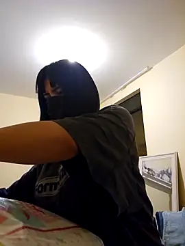 Latin summer online show from 10/31/25, 02:12