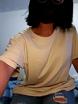 Latin summer online show from 11/10/25, 04:33