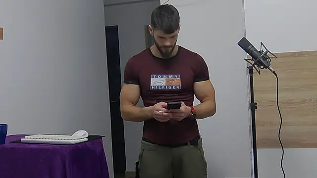 MauroTwin online show from 02/05/25, 05:42