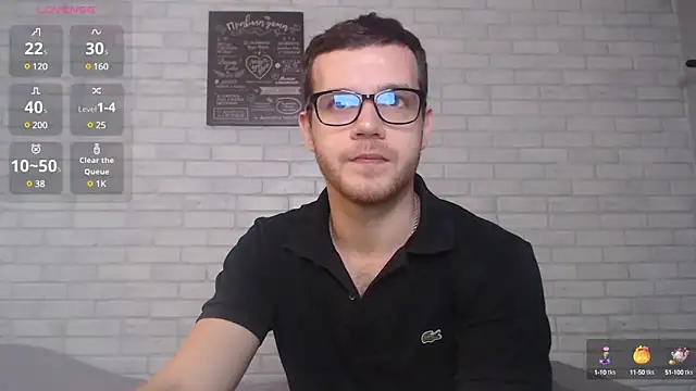 Snapshot of Alexxx_horny chatting on 01/11/25, 12:29 Alexxx horny online show from 01/11/25, 12:29