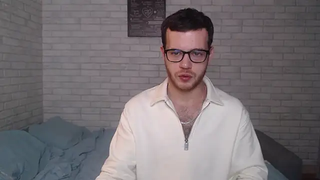 Snapshot of Alexxx_horny chatting on 01/17/25, 06:12 Alexxx horny online show from 01/17/25, 06:12