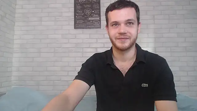 Snapshot of Alexxx_horny chatting on 01/18/25, 11:00 Alexxx horny online show from 01/18/25, 11:00