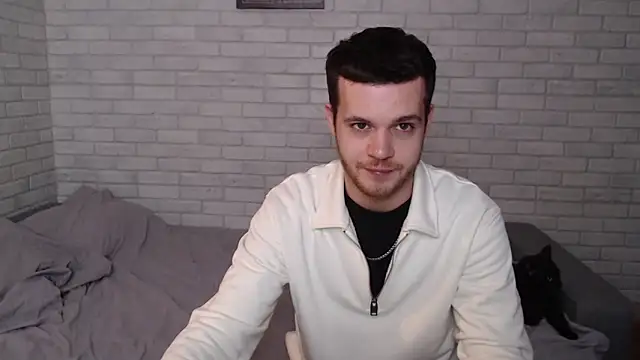 Snapshot of Alexxx_horny chatting on 03/13/25, 03:17 Alexxx horny online show from 03/13/25, 03:17