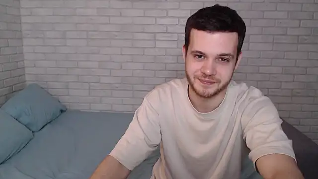 Snapshot of Alexxx_horny chatting on 03/15/25, 03:27 Alexxx horny online show from 03/15/25, 03:27