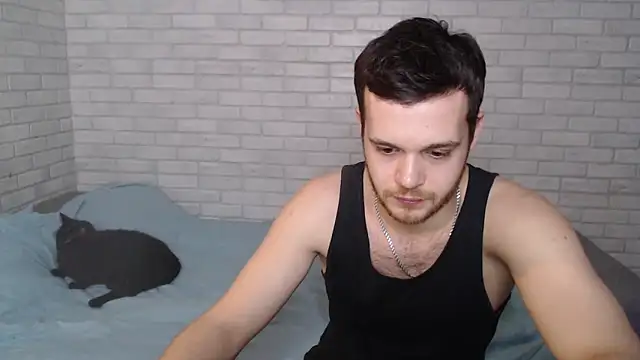 Snapshot of Alexxx_horny chatting on 03/19/25, 06:44 Alexxx horny online show from 03/19/25, 06:44