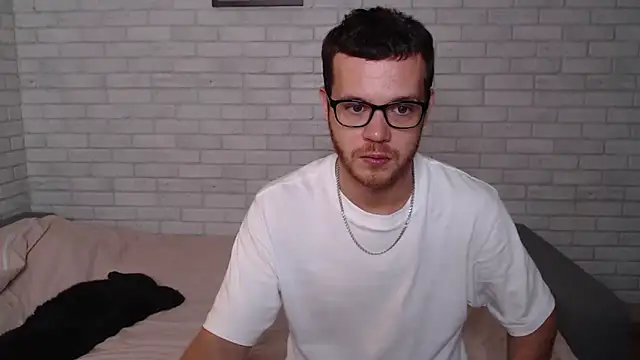 Snapshot of Alexxx_horny chatting on 09/22/25, 07:54 Alexxx horny online show from 09/22/25, 07:54