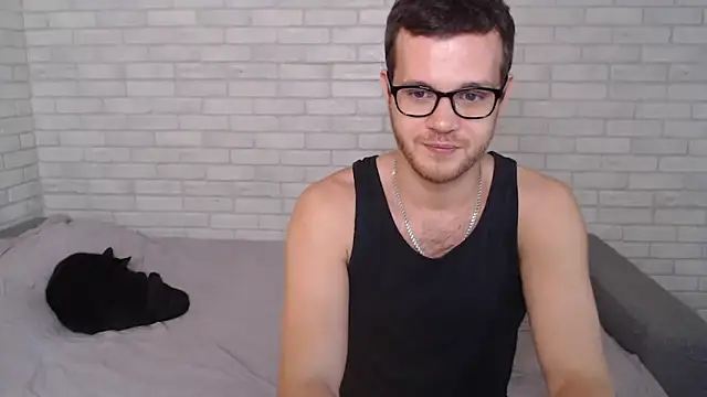 Snapshot of Alexxx_horny chatting on 09/25/25, 11:36 Alexxx horny online show from 09/25/25, 11:36