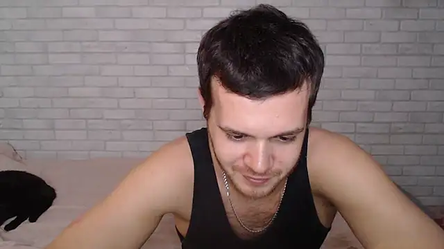 Snapshot of Alexxx_horny chatting on 10/21/25, 07:25 Alexxx horny online show from 10/21/25, 07:25