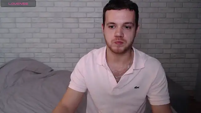 Snapshot of Alexxx_horny chatting on 11/30/25, 02:21 Alexxx horny online show from 11/30/25, 02:21