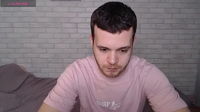 Snapshot of Alexxx_horny chatting on 01/19/26, 06:39 Alexxx horny online show from 01/19/26, 06:39