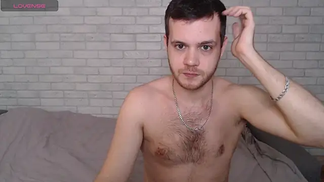 Snapshot of Alexxx_horny chatting on 06/18/26, 10:30 Alexxx horny online show from 06/18/26, 10:30