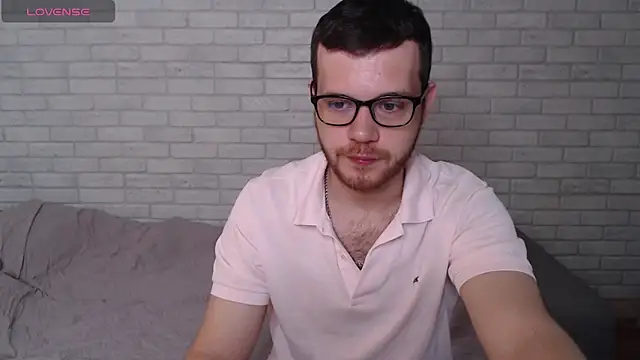 Snapshot of Alexxx_horny chatting on 07/21/26, 07:32 Alexxx horny online show from 07/21/26, 07:32