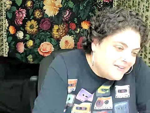 Exotic-Melons online show from 10/19/25, 09:04