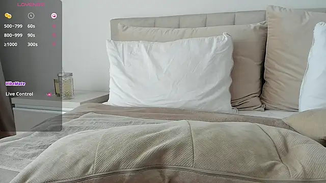 VickyStonee online show from 11/20/25, 10:37