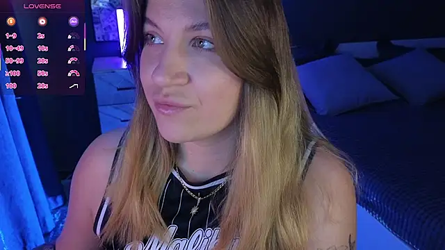 Snapshot of Fairy__Sofia chatting on 03/10/25, 08:26 Fairy Sofia online show from 03/10/25, 08:26