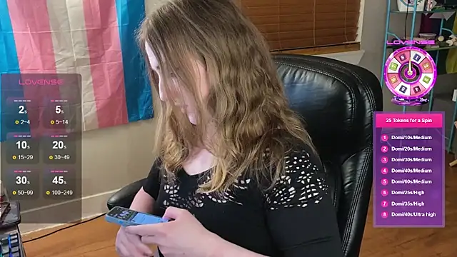 luluvaladon online show from 10/07/25, 04:09