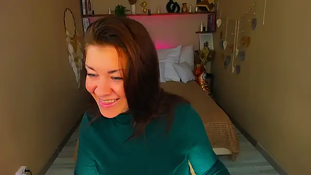 AnaMills online show from 10/04/25, 10:13