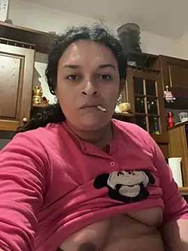 luanadigarda online show from 01/02/25, 02:24