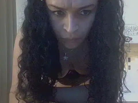 luanadigarda online show from 02/04/25, 10:34