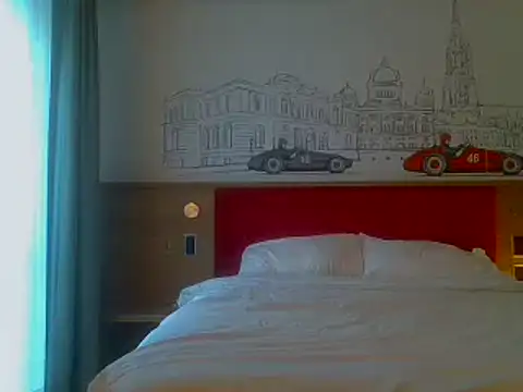 luanadigarda online show from 02/05/25, 09:15