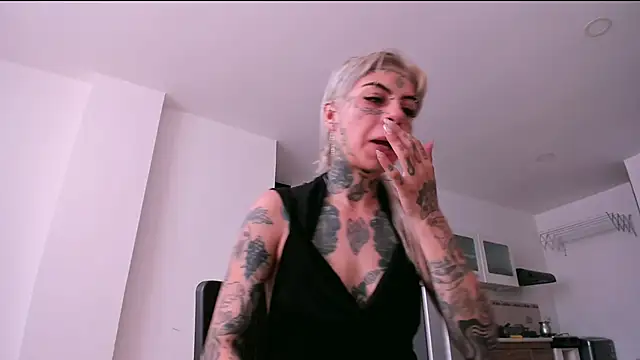 Snapshot of handipandapok chatting on 01/18/25, 03:27 handipandapok online show from 01/18/25, 03:27