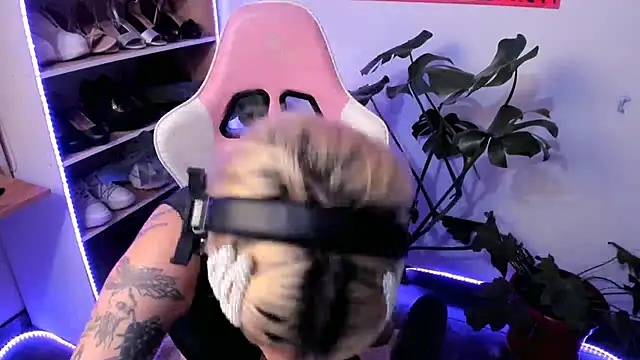 Snapshot of handipandapok chatting on 03/02/25, 07:32 handipandapok online show from 03/02/25, 07:32