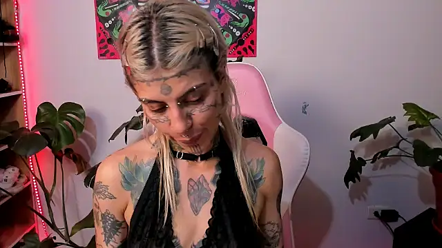 Snapshot of handipandapok chatting on 03/08/25, 01:50 handipandapok online show from 03/08/25, 01:50