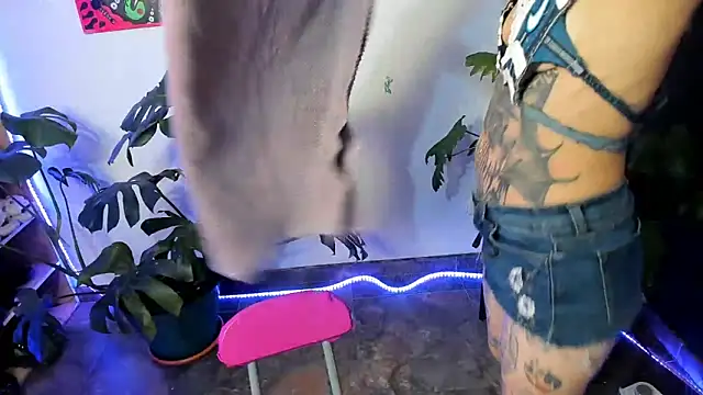 Snapshot of handipandapok chatting on 03/18/25, 10:15 handipandapok online show from 03/18/25, 10:15