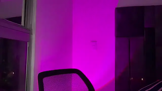 Snapshot of MarcellaGriffin chatting on 03/19/25, 04:25 MarcellaGriffin online show from 03/19/25, 04:25