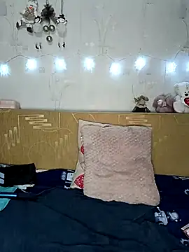 Katti Kissa online show from 12/20/25, 06:37