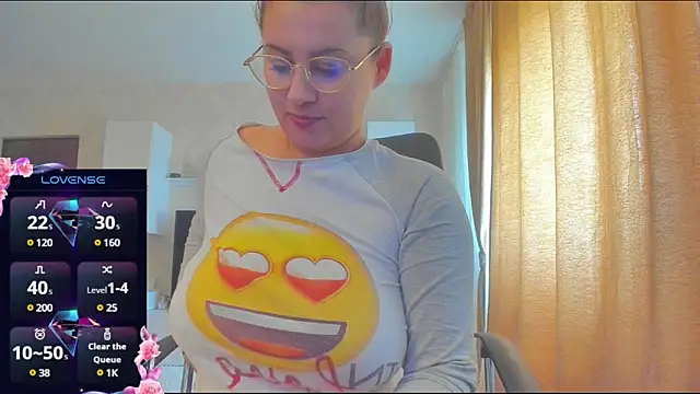 hot evil queen online show from 03/12/25, 08:19