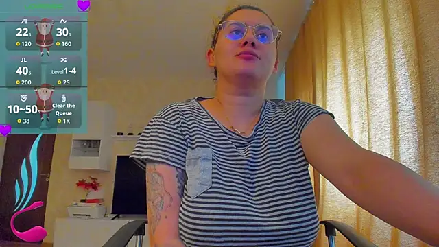 hot evil queen online show from 12/16/25, 11:15