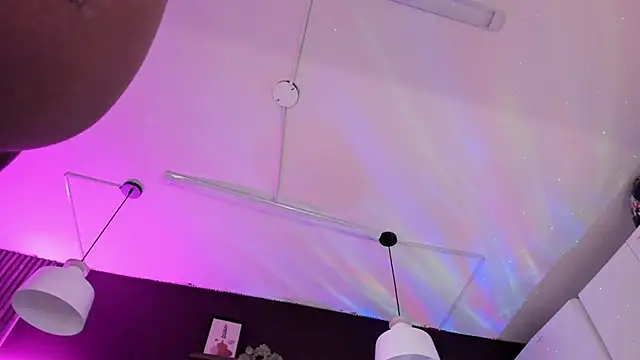 Snapshot of Inndrahot chatting on 12/05/25, 03:59 Inndrahot online show from 12/05/25, 03:59