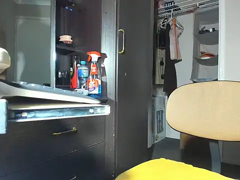 Angelchezcka online show from 03/07/26, 11:40