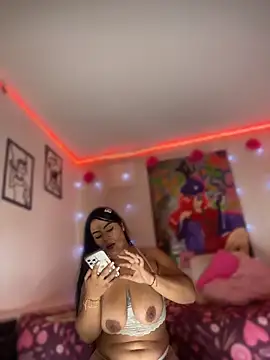 Emma Brown 12 online show from 04/23/26, 09:06