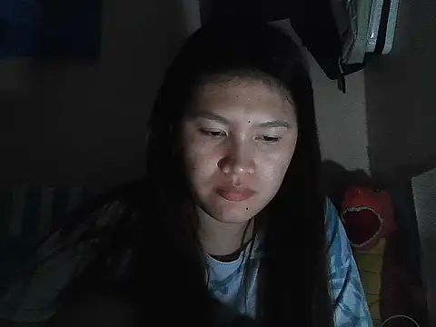 Snapshot of leamorena chatting on 12/18/25, 06:36 leamorena online show from 12/18/25, 06:36